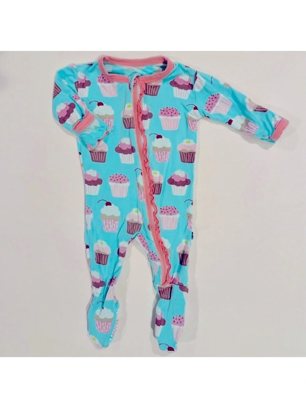 KicKee Pants Ruffle Footie Girls 0-3M Bamboo Summer Sky Cupcake Sleeper Pajamas